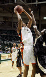 Hurricanes Take on Fairfield at the UM Holiday Classic