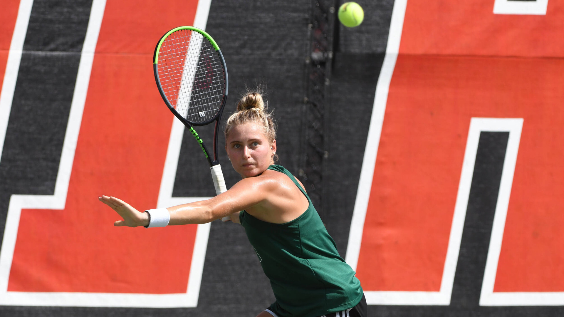 W. Tennis Moves to No. 21 in ITA Rankings