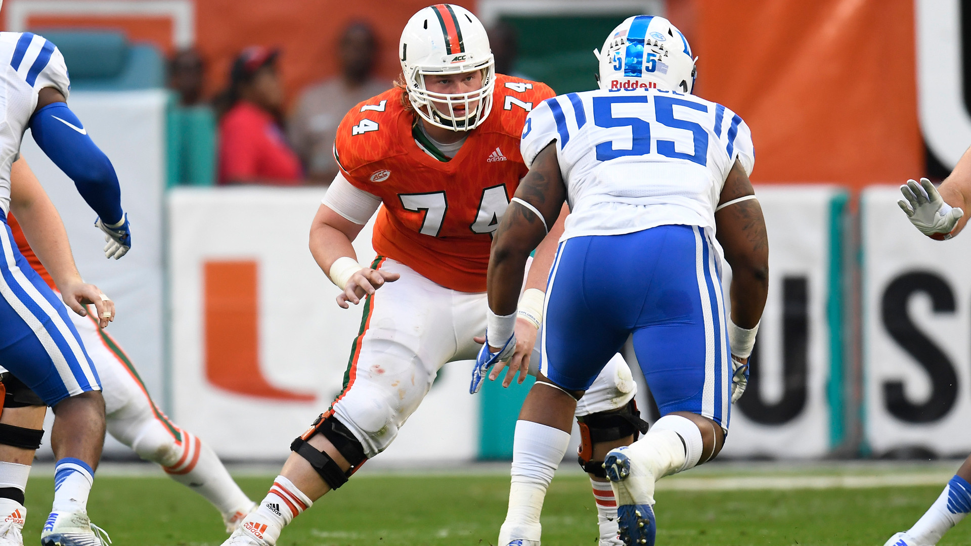 Veterans Leading Offensive Line in Spring Practice