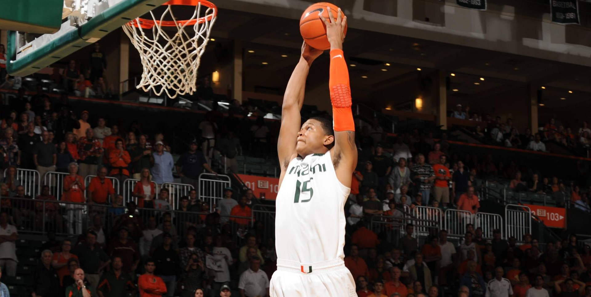 MBB Looks to Defend 13-0 ACC Mark at WF