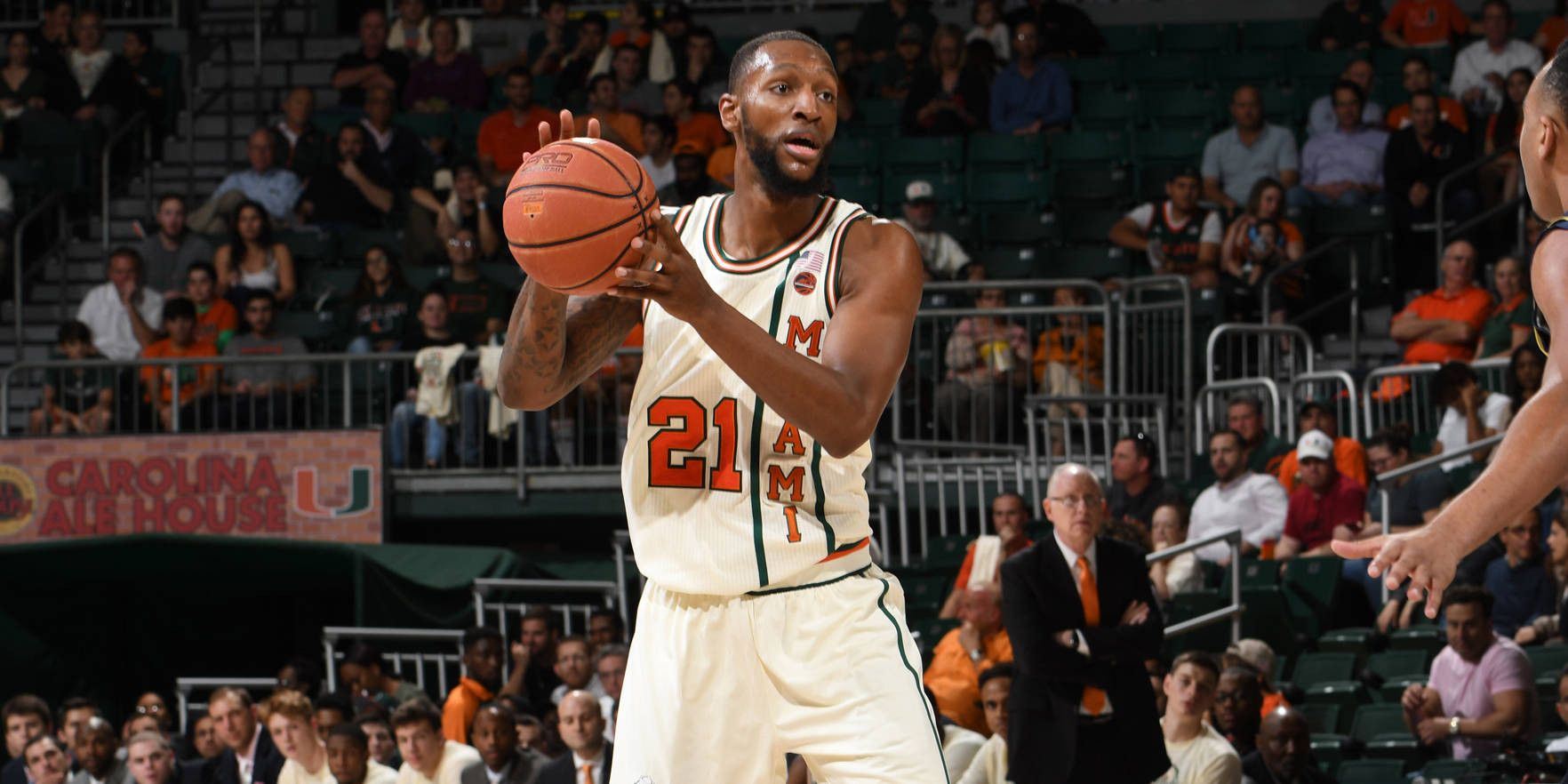Hurricanes Fall Just Short Against Notre Dame