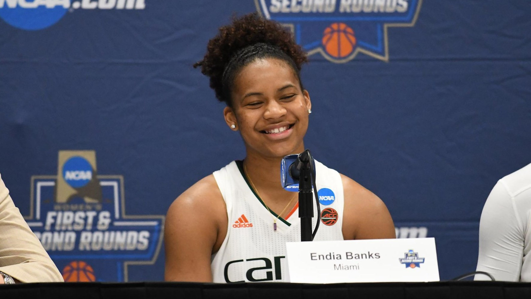 WBB Defeats FGCU, 69-62, in NCAA Tournament Thriller