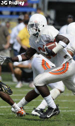 Late INT Seals Win for Defense in Spring Game, 32-29