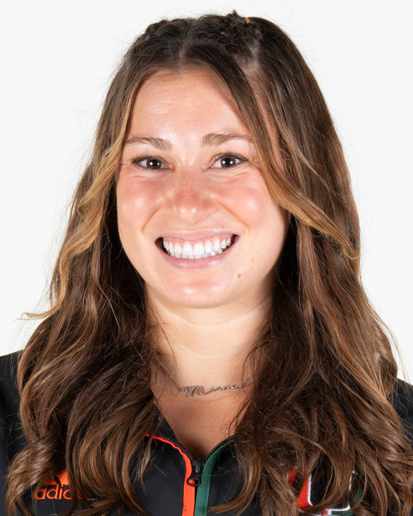 Mia Vallée  - Swimming &amp; Diving - University of Miami Athletics