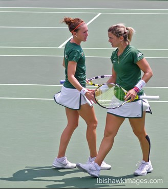 Bianca Eichkorn  (L) and Anna Bartenstein(R)