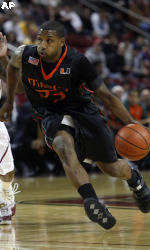 Hurricanes Fall To BC, 61-60