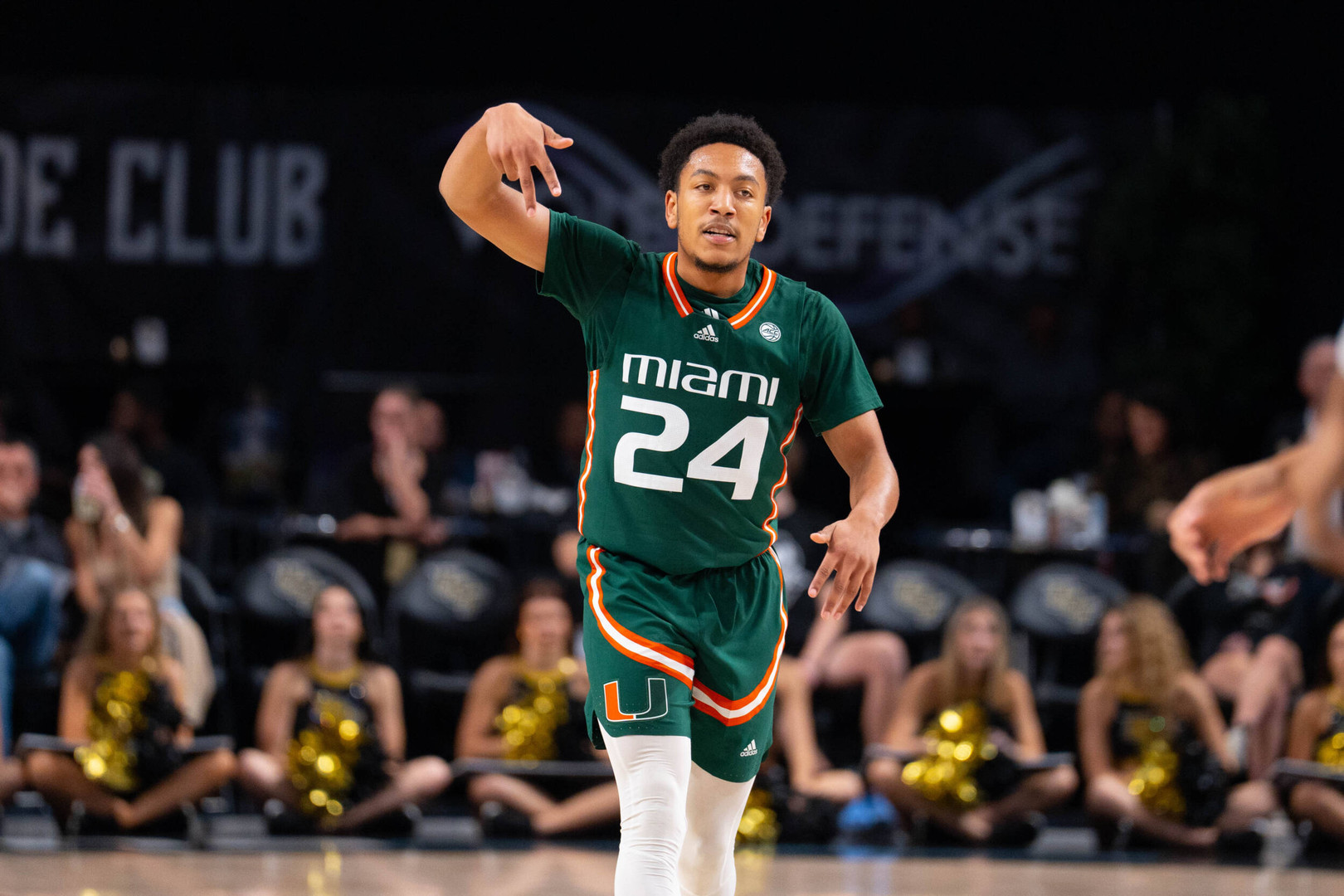 MBB Earns 66-64 Win at UCF