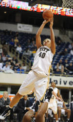Miami Women Welcome Two to Basketball Program