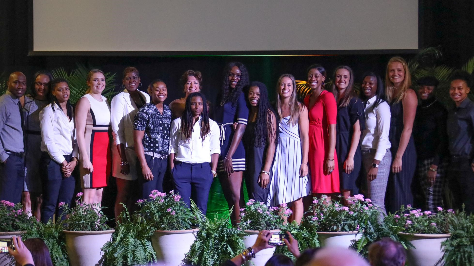 WBB Hosts 2018-19 Team Banquet