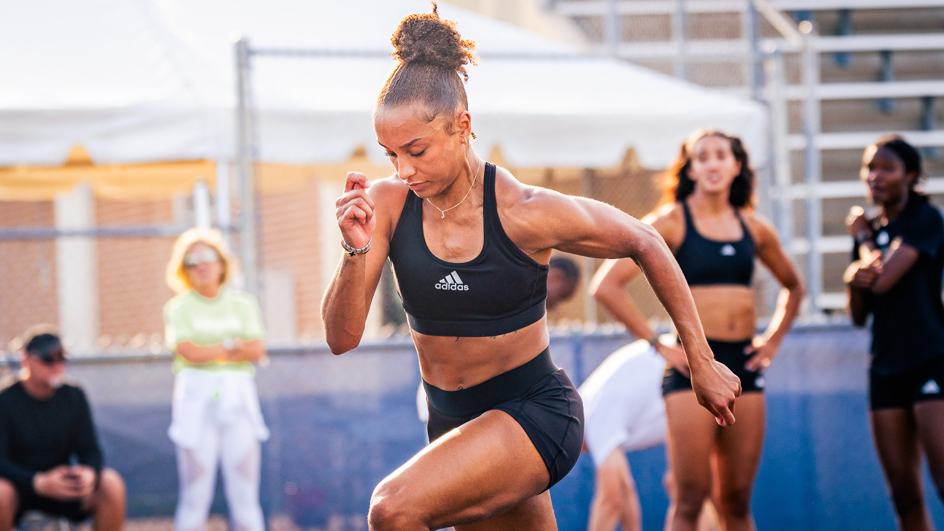 Hurricanes Primed To Compete in Jacksonville for Final Regular Season Meet