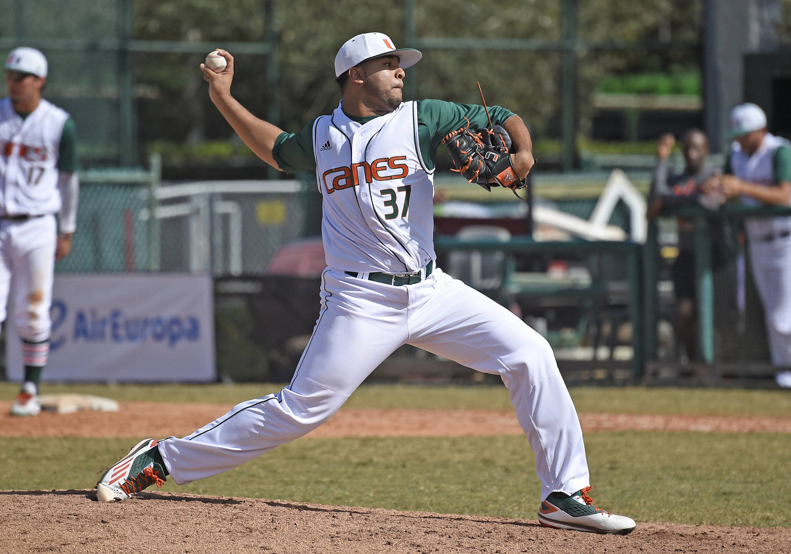 Baseball Drops Exhibition With Marlins 5-1