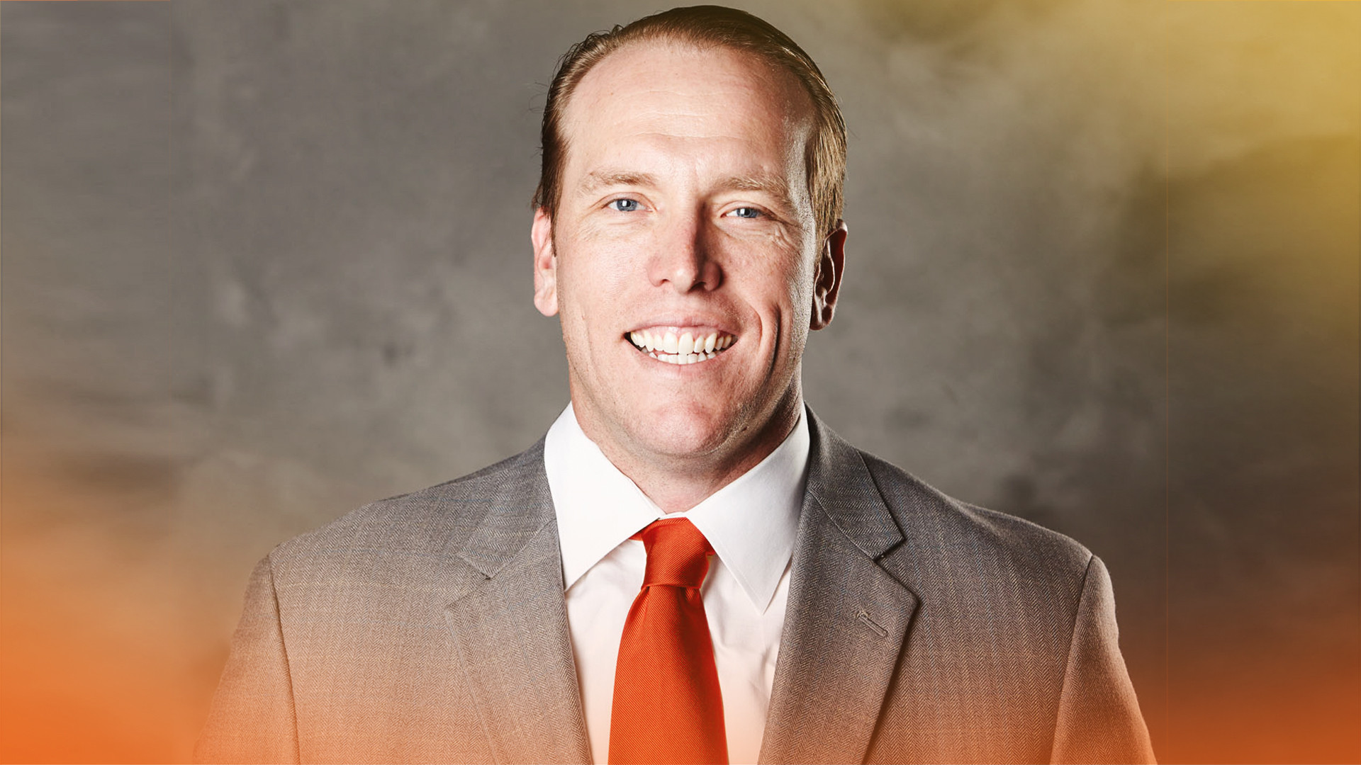 Hurricanes Hire Justice as Offensive Line Coach