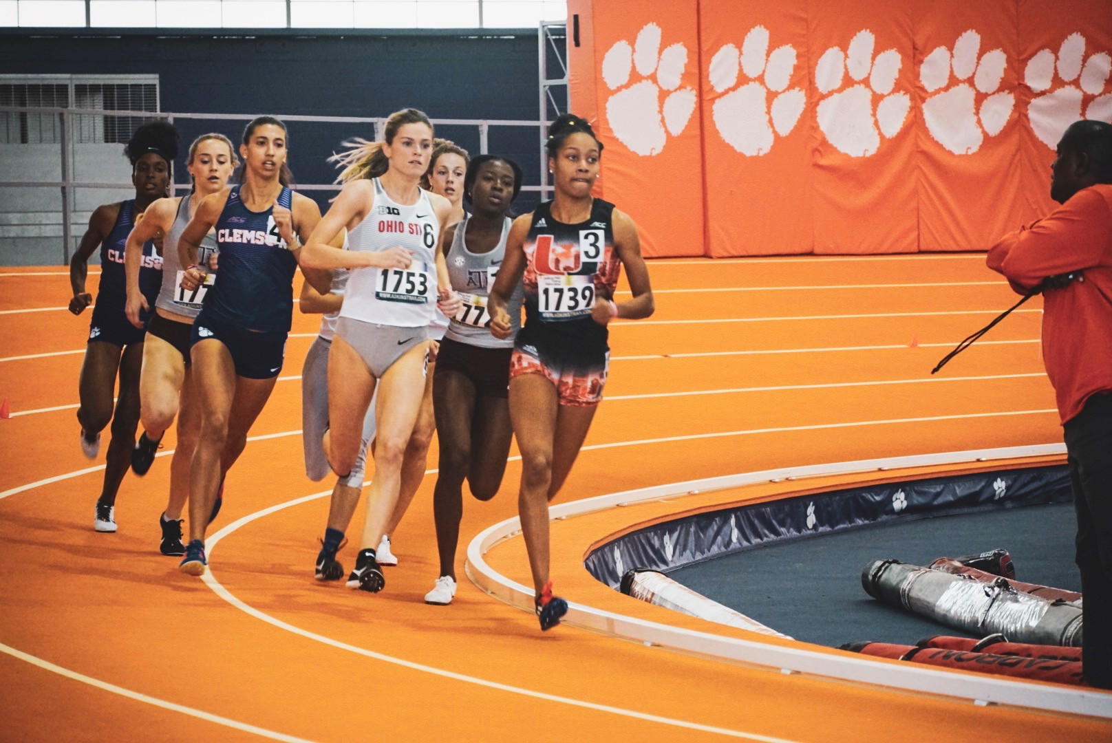 Johnson Takes 800m at Tiger Paw Invite