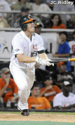 Hurricanes Drop Super Regional Opener in Extra Innings