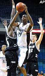 Men's Basketball Hosts St. John's