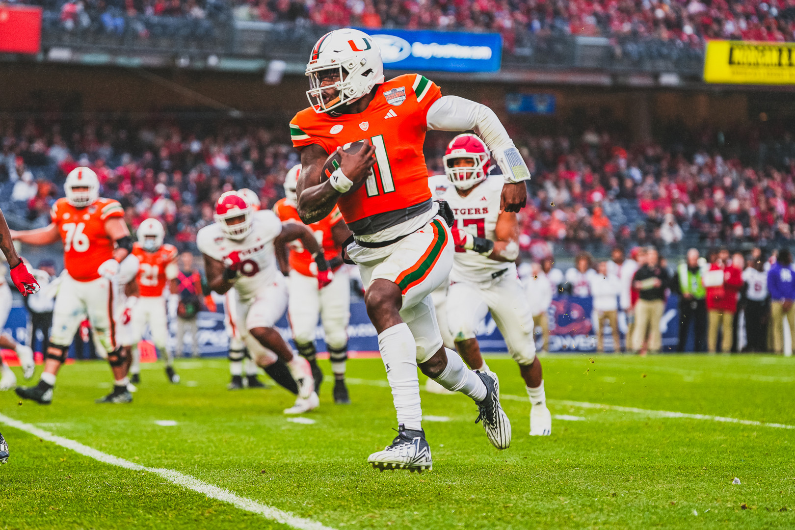 Knights Outlast Canes in Pinstripe Bowl