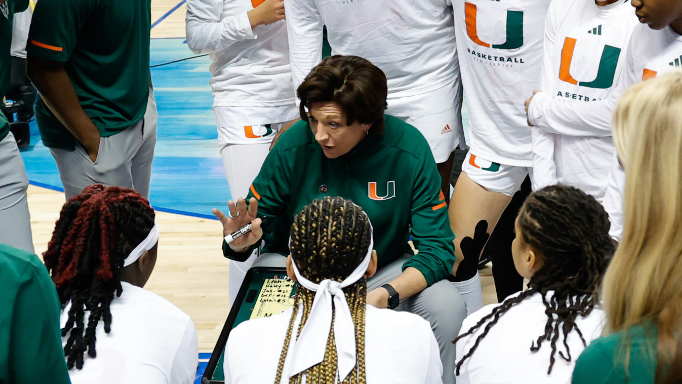 Meier Signs Top-10 Recruiting Class