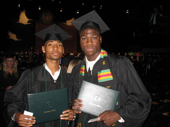 lance & at