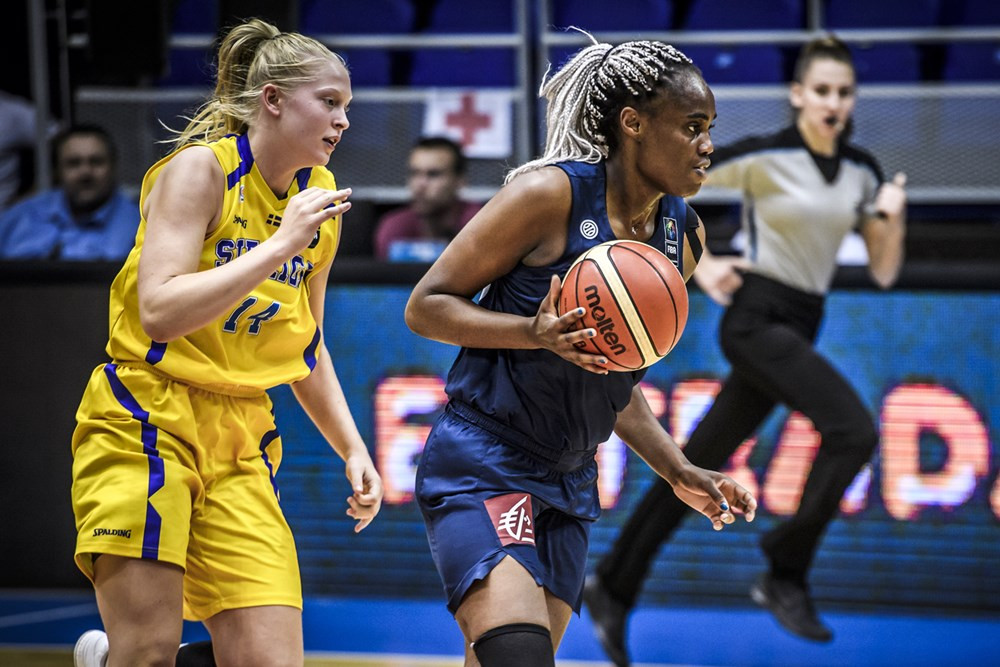 New Canes: Naomi Mbandu