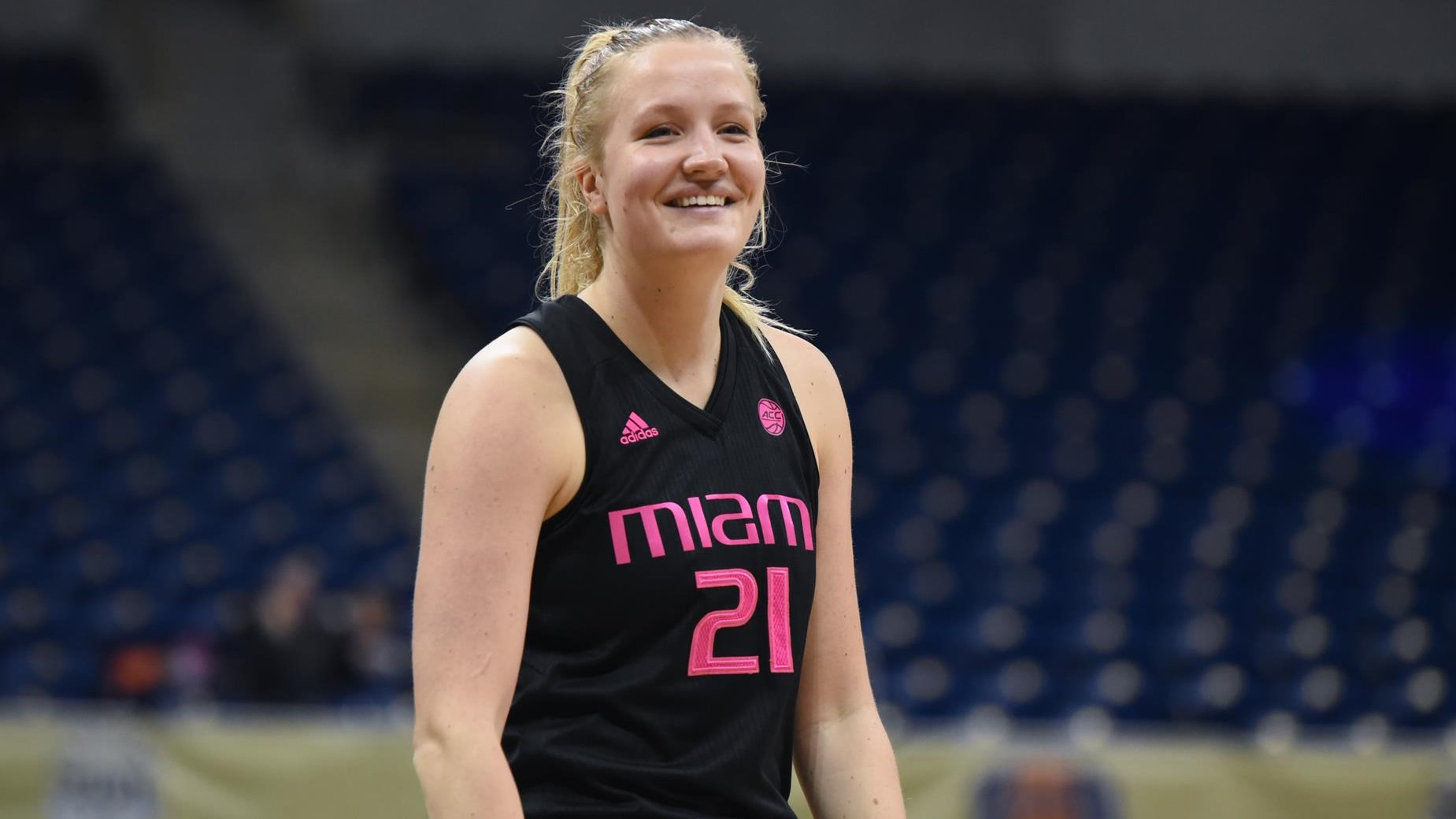 Hof Inks with Phoenix Mercury