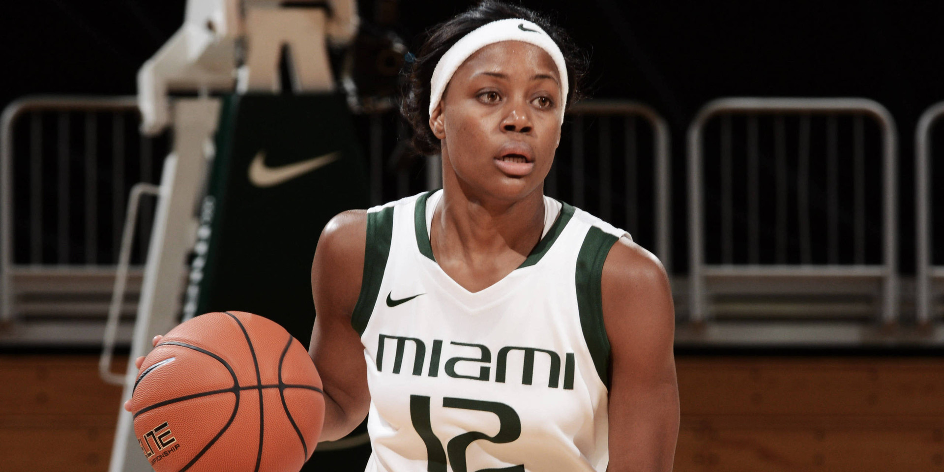 Saunders Propels WBB Past No. 20 NC State