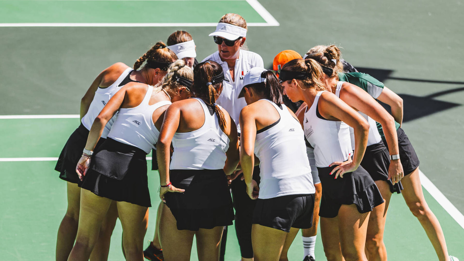 Hurricanes Drop 4-3 Battle To No. 5 UNC