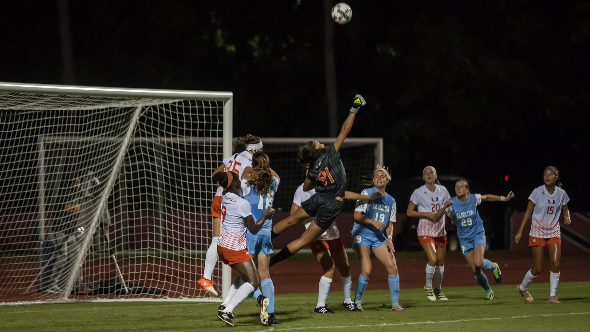 Soccer Drops Decision to No. 5 North Carolina