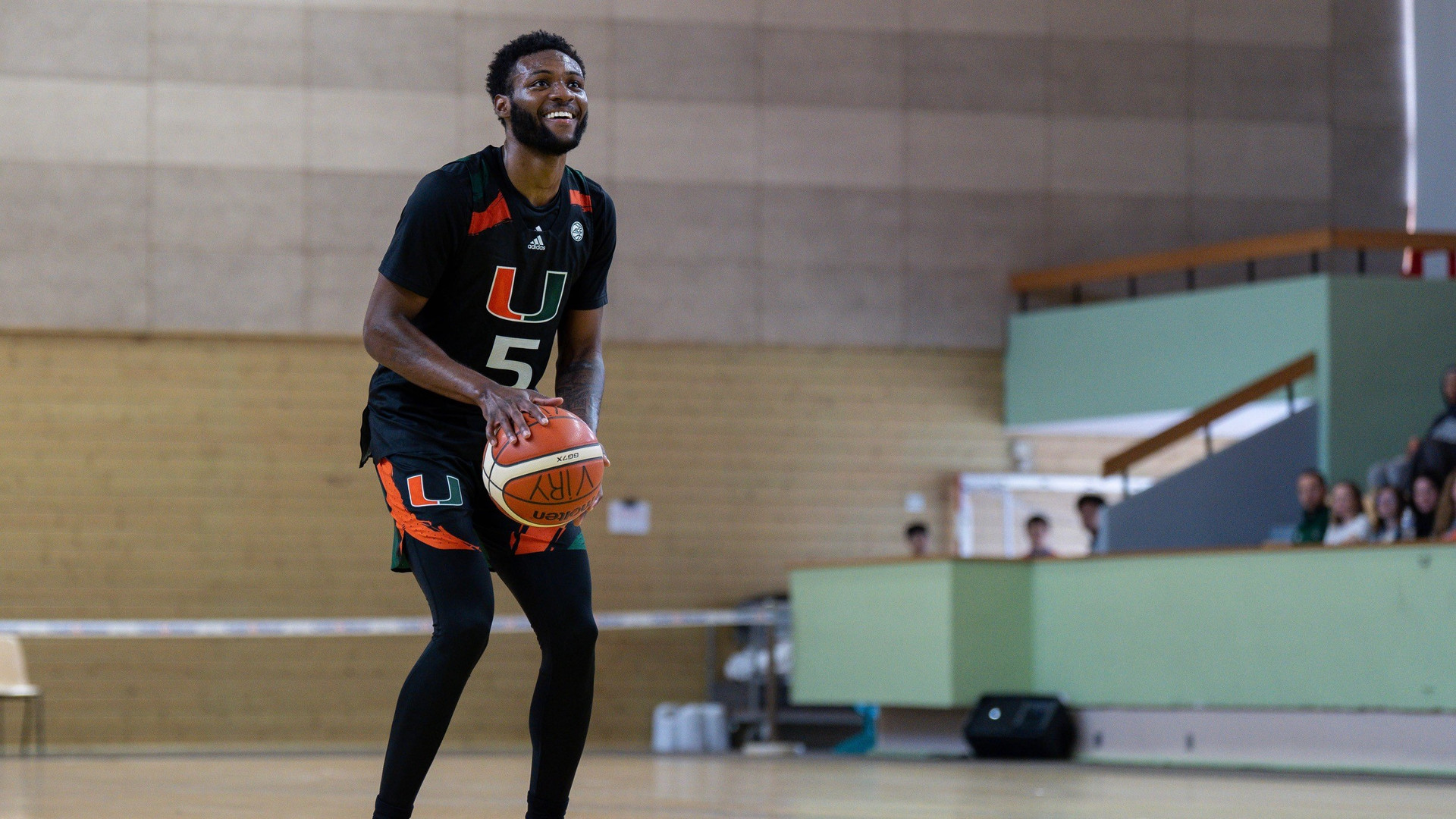 MBB Rolls to 110-73 Win over Parisian Select