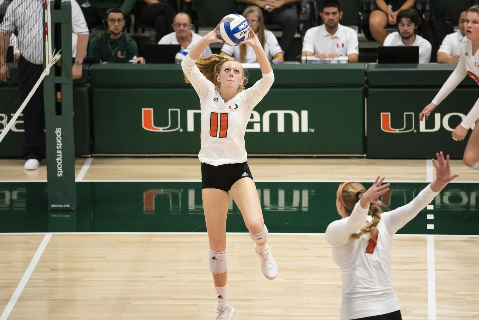 Volleyball Prepares for Second Half of Season
