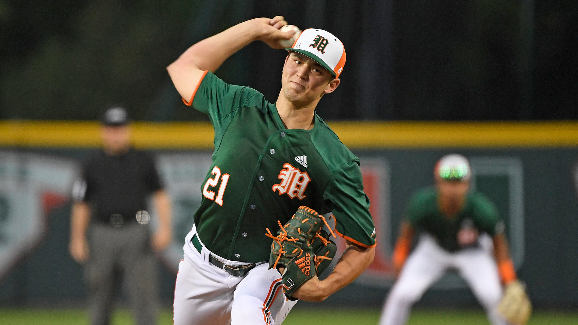 Green Beats Orange in Annual World Series, 15-9