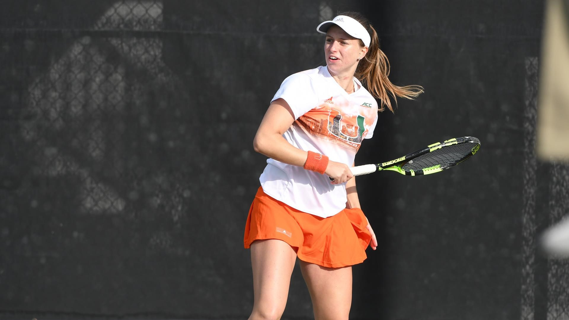 W. Tennis Edged at Baylor, 4-3