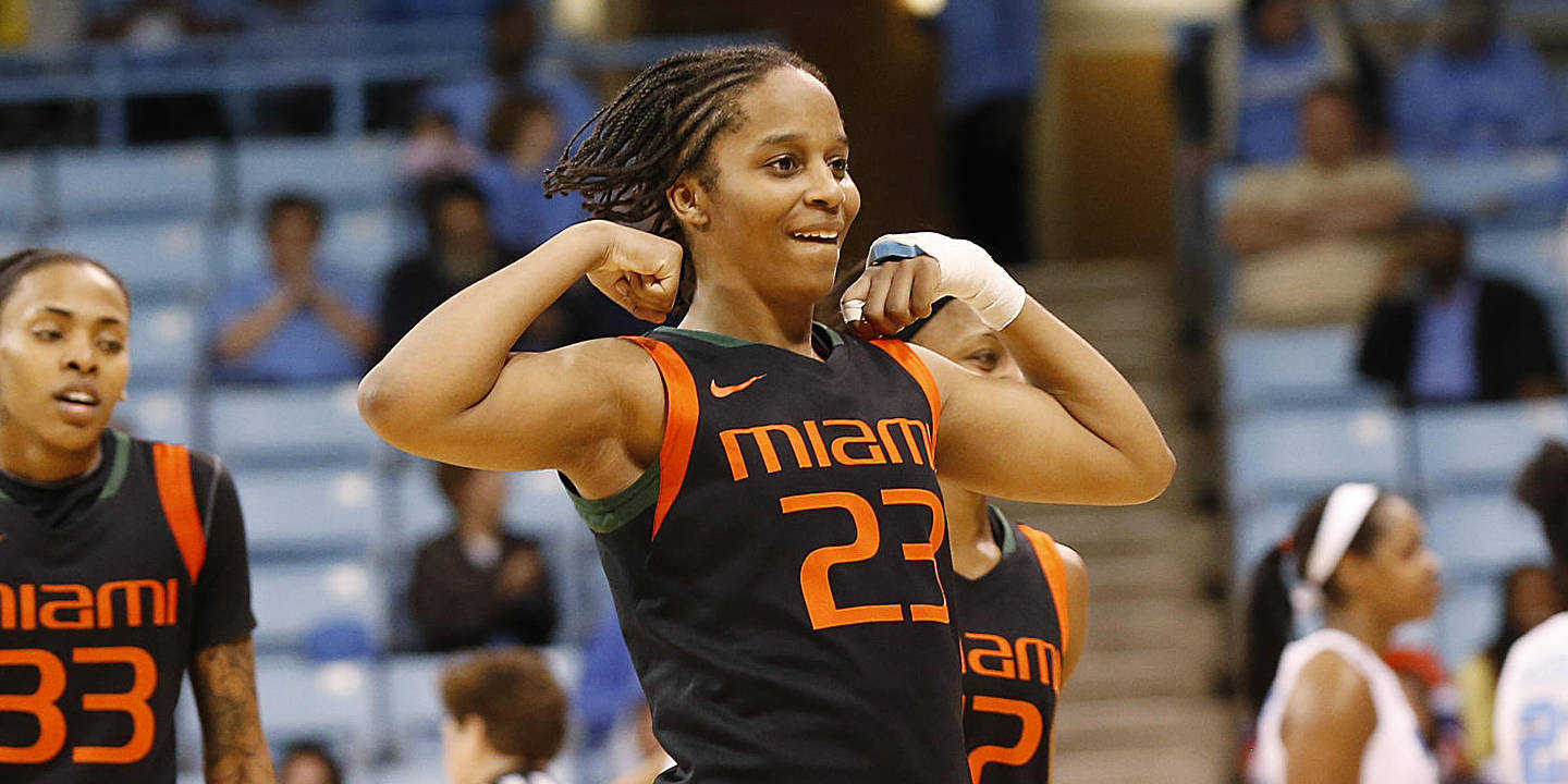 W. Hoops Shocks No. 6 UNC on Road