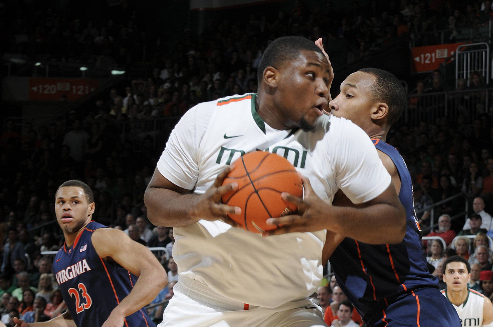 Thriller: No. 2 MBB Stays Undefeated in ACC