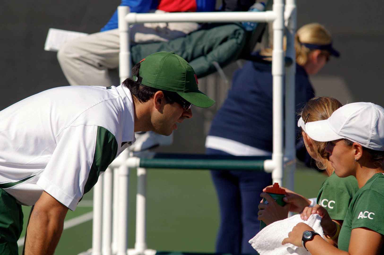 Three Canes Place Among Top 10 at Fab-Four