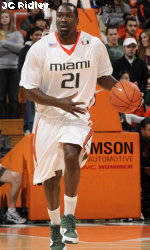 Hurricanes Fall to Boston College, 79-75