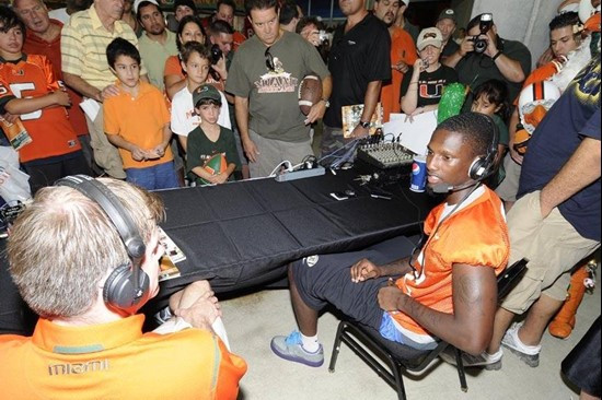 Jacory Harris sits down with 560 WQAM at BankUnited CanesFest