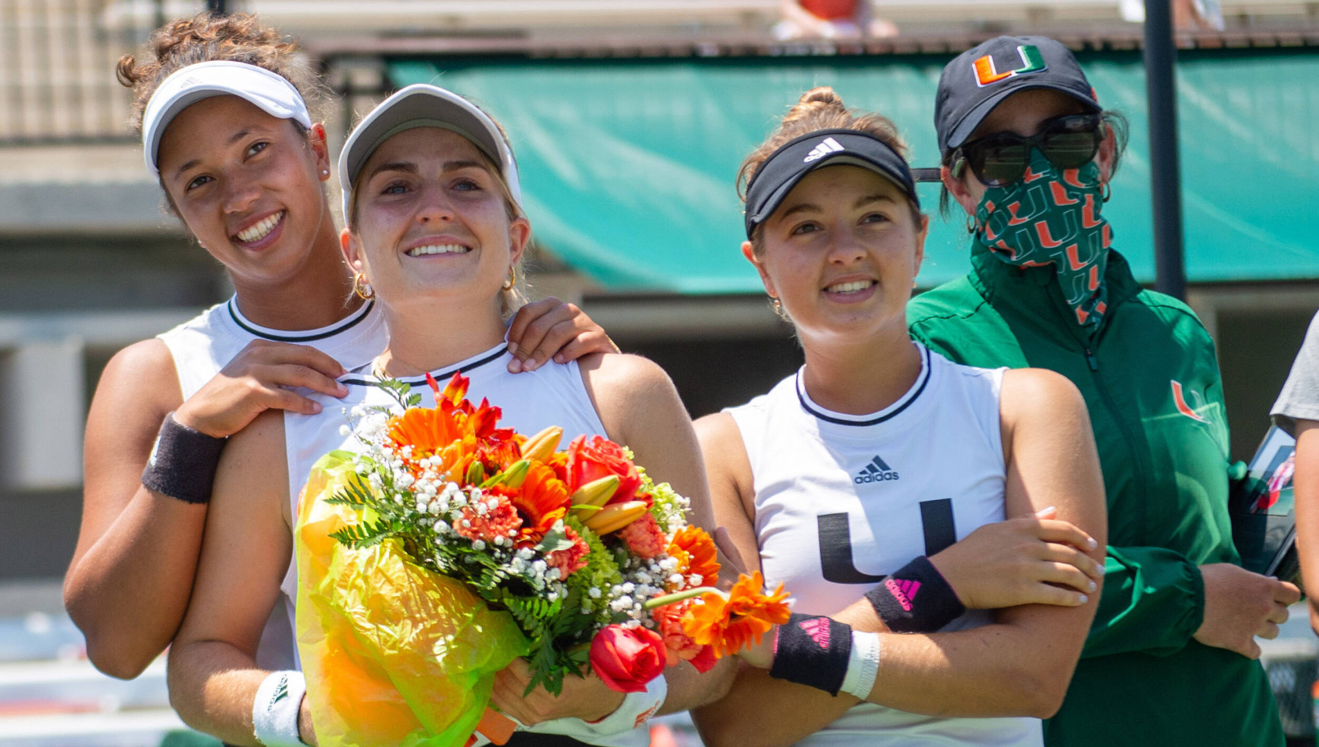 W. Tennis Downs Florida Atlantic, 6-1, on Senior Day